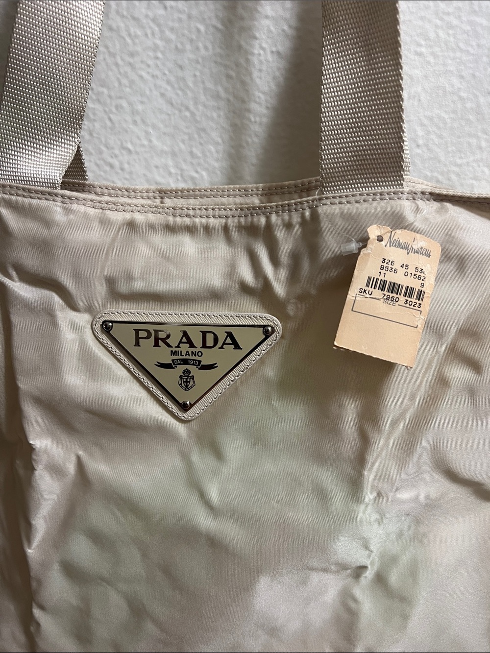 Men Bags Subcategory Identification - Picture 2 of 8